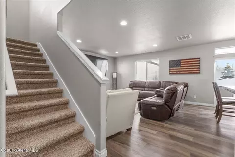 Entry Way - 1020 W Jenicek Loop, Post Falls, ID 83854 photo 5 of 8