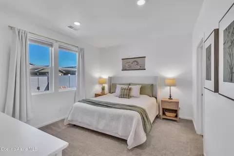 5306 E Aquila Ave, Post Falls, ID 83854