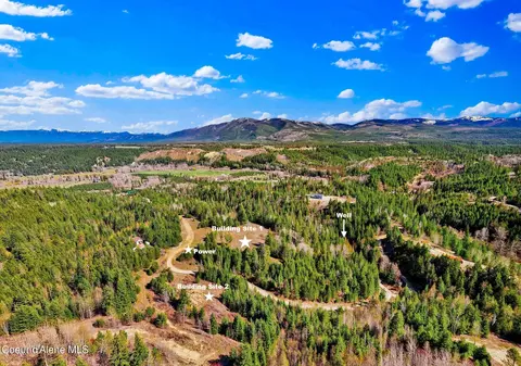 Nka Otter Ln, Naples, ID 83847