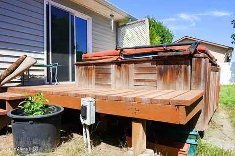 Exterior - 623 E Maple Pl, Hayden, ID 83835 photo 8 of 10