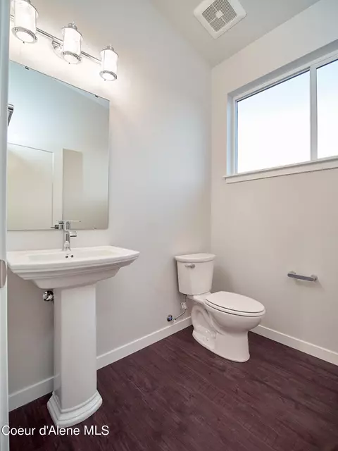Bath - 962 E Railroad Ave, Post Falls, ID 83854 photo 1 of 4