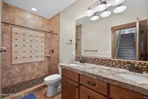Bath - 3358 E Leebowe Ct, Hayden, ID 83835 photo 1 of 6