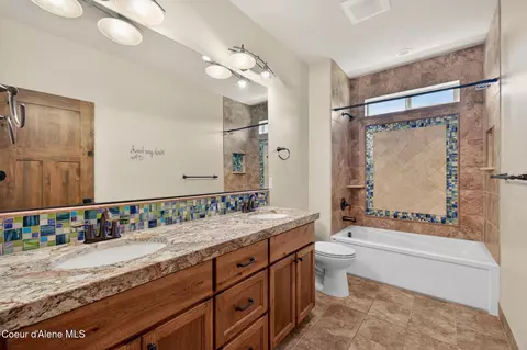 Bath - 3358 E Leebowe Ct, Hayden, ID 83835 photo 5 of 6