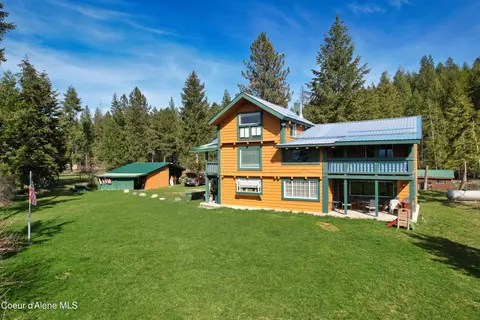 260 Rustic Ln, Bonners Ferry, ID 83805