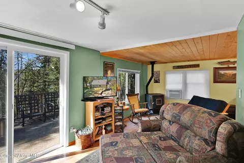 Living - 51 Rocky Point Upper Rd, Plummer, ID 83851 photo 1 of 4