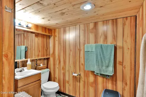 Bath - 51 Rocky Point Upper Rd, Plummer, ID 83851 photo 3 of 5