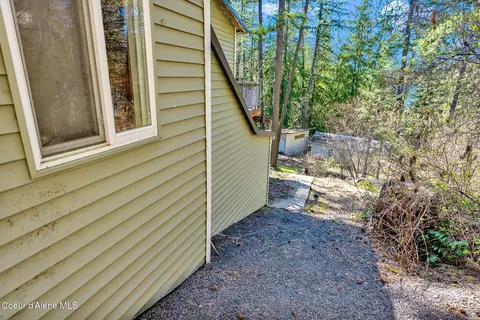 Exterior - 51 Rocky Point Upper Rd, Plummer, ID 83851 photo 7 of 11