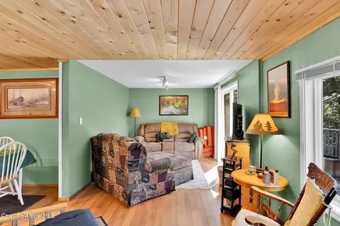 Living - 51 Rocky Point Upper Rd, Plummer, ID 83851 photo 3 of 4