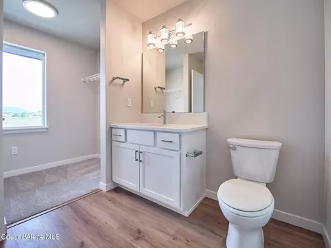 Bath - 1048 E 4th Ave #104, Post Falls, ID 83854 photo 4 of 5