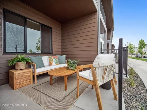 Exterior - 1048 E 4th Ave #104, Post Falls, ID 83854 photo 1 of 7