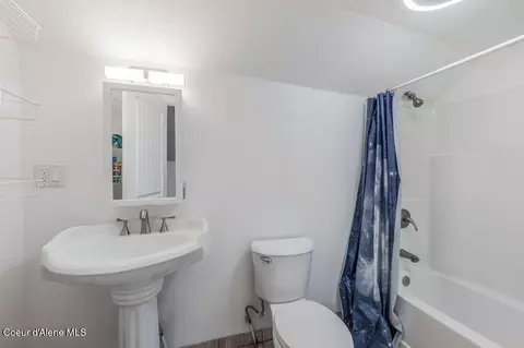 Bath - 9727 W E St, Worley, ID 83876 photo 2 of 2