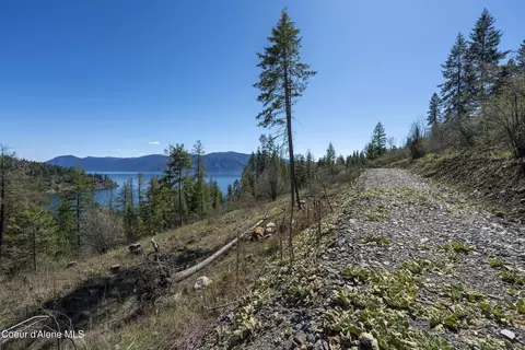 577 Midas Dr, Sagle, ID 83860 photo 6