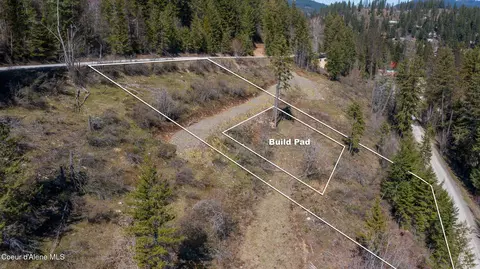 577 Midas Dr, Sagle, ID 83860 photo 4