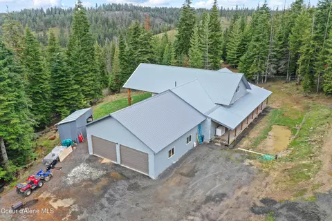 414 Joans Rd, Santa, ID 83866
