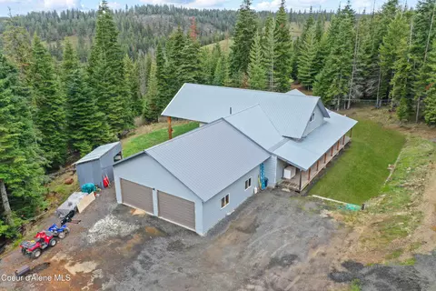 414 Joans Rd, Santa, ID 83866
