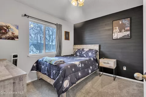 Bedroom - 1055 E Warm Springs Ave, Post Falls, ID 83854 photo 5 of 12