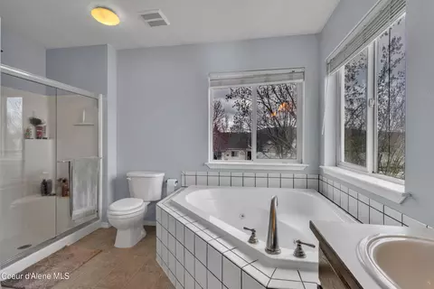 Bath - 1055 E Warm Springs Ave, Post Falls, ID 83854 photo 3 of 6