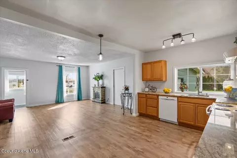 Living - 3721 N Chase Rd, Post Falls, ID 83854 photo 5 of 5