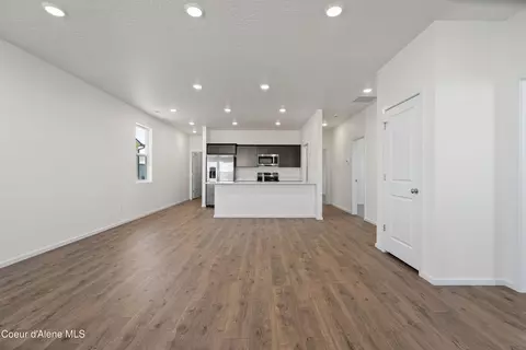 Living - 5290 E Antares Ln, Post Falls, ID 83854 photo 1 of 4