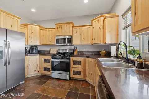 Kitchen - 2657 W Iago St, Post Falls, ID 83854 photo 1 of 3