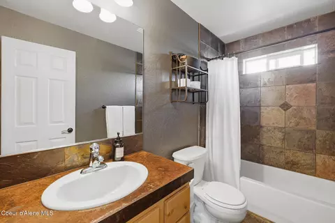 Bath - 2657 W Iago St, Post Falls, ID 83854 photo 5 of 5