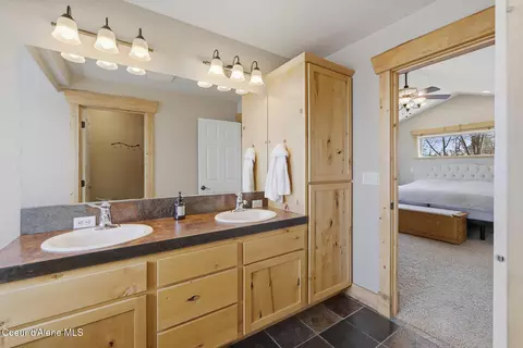 Bath - 2657 W Iago St, Post Falls, ID 83854 photo 3 of 5