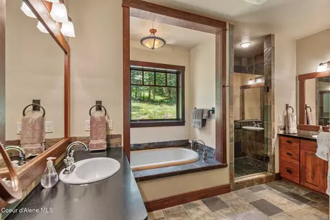 Bath - 4456 Eagles Mere Rd, Harrison, ID 83833 photo 1 of 5