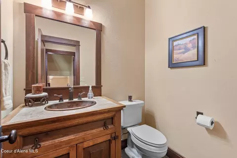Bath - 4456 Eagles Mere Rd, Harrison, ID 83833 photo 3 of 5