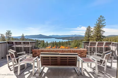 6007 S Grainger Ct, Harrison, ID 83833