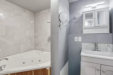 Bath - 116 W 2nd Ave, Clark Fork, ID 83811 photo 1 of 2