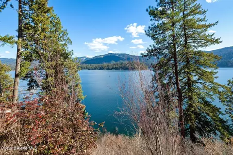 5666 E Waverly Loop, Hayden, ID 83835
