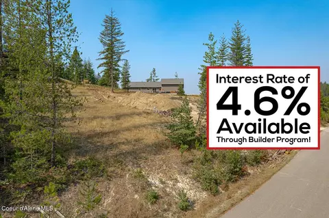 107 Blazing Saddle Ct, Pinehurst, ID 83850