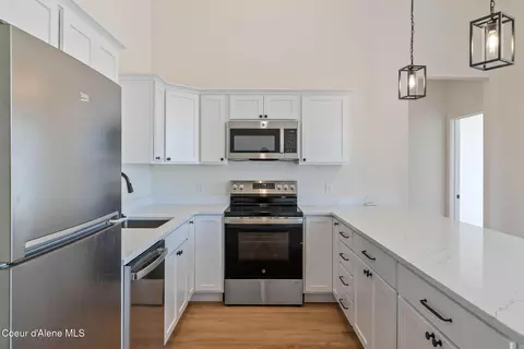Kitchen - 3494 Blaze Lp, Post Falls, ID 83854 photo 7 of 10