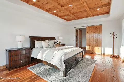 Bedroom - 4440 E Lisa Rd, Harrison, ID 83833 photo 2 of 6