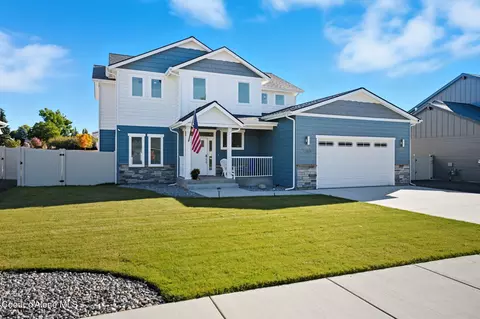1389 Ezra Ave, Hayden, ID 83835
