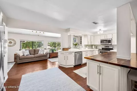 5155 N Ezy St, Coeur D'alene, ID 83815