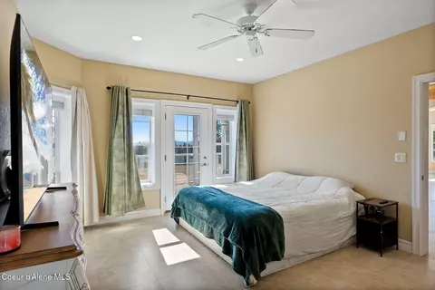 Bedroom - 2953 E Badger Rd, Harrison, ID 83833 photo 1 of 5