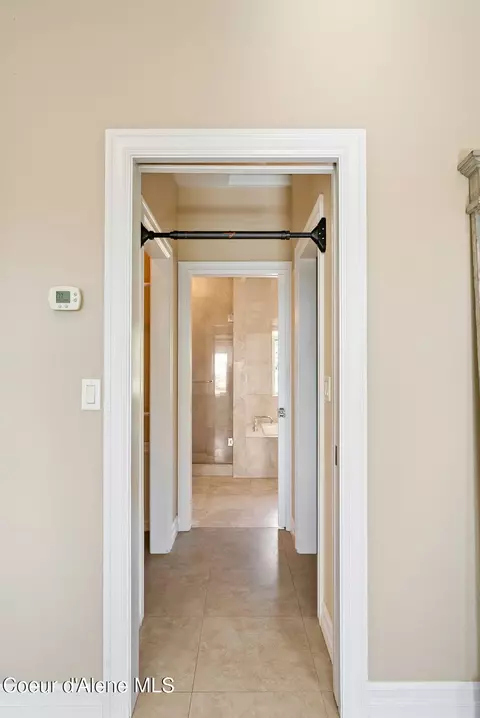Entry Way - 2953 E Badger Rd, Harrison, ID 83833 photo 4 of 7