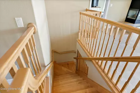 Entry Way - 2953 E Badger Rd, Harrison, ID 83833 photo 6 of 7