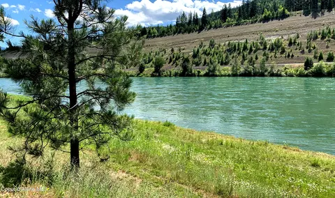 150 Estate Dr, Troy, MT 59935