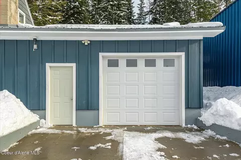 Exterior - 555 Eighth St, Mullan, ID 83846 photo 9 of 14