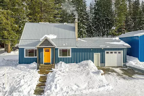 Exterior - 555 Eighth St, Mullan, ID 83846 photo 4 of 14
