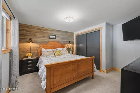 Bedroom - 555 Eighth St, Mullan, ID 83846 photo 1 of 8