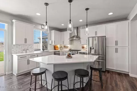 Kitchen - 1033 E Percival Ln, Post Falls, ID 83854 photo 4 of 5