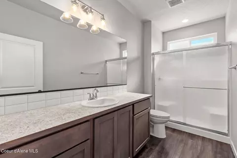 Bath - 1033 E Percival Ln, Post Falls, ID 83854 photo 3 of 3