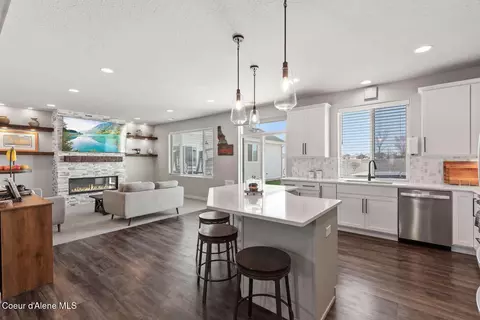 Kitchen - 1033 E Percival Ln, Post Falls, ID 83854 photo 1 of 5