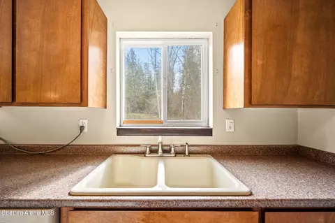 Kitchen - 115 Belair Dr, Pinehurst, ID 83850 photo 3 of 3