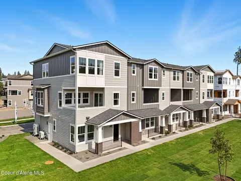 3232 N Grandmill Ln #104, Coeur D'alene, ID 83814