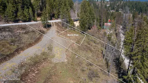 511 Midas Dr, Sagle, ID 83860 photo 2