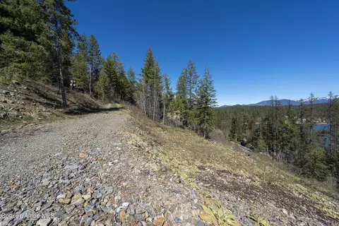 511 Midas Dr, Sagle, ID 83860 photo 9